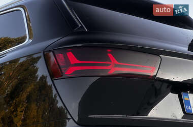 Внедорожник / Кроссовер Audi Q7 2017 в 