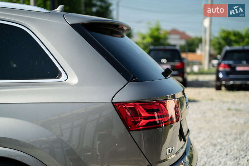 Позашляховик / Кросовер Audi Q7 2017 в Чернівцях