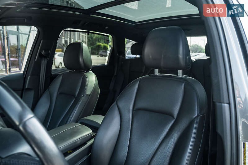 Позашляховик / Кросовер Audi Q7 2017 в Чернівцях