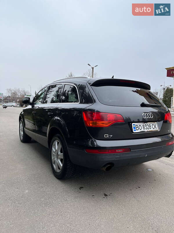 Внедорожник / Кроссовер Audi Q7 2006 в Чорткове