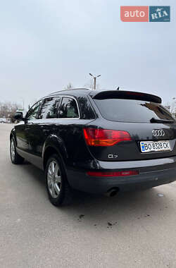 Позашляховик / Кросовер Audi Q7 2006 в 