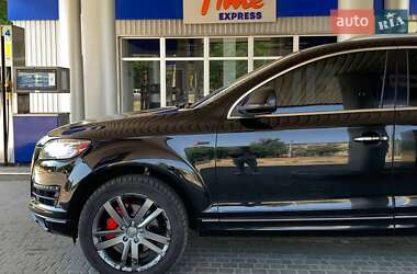 Внедорожник / Кроссовер Audi Q7 2014 в 