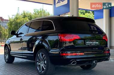 Внедорожник / Кроссовер Audi Q7 2014 в 
