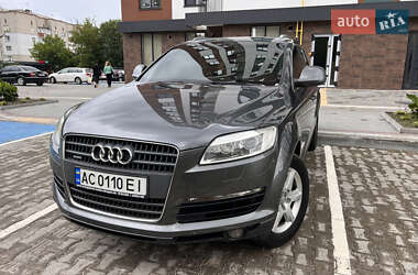 Внедорожник / Кроссовер Audi Q7 2007 в 