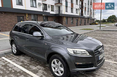 Внедорожник / Кроссовер Audi Q7 2007 в 