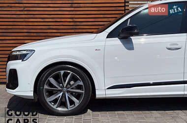 Внедорожник / Кроссовер Audi Q7 2025 в 