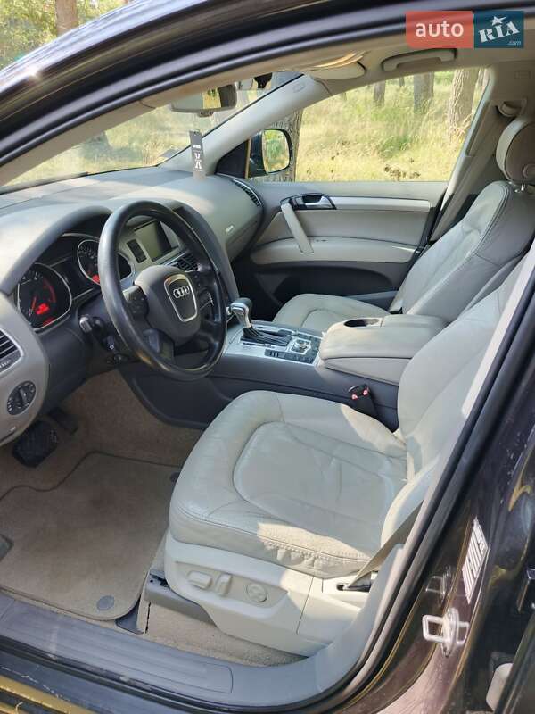 Внедорожник / Кроссовер Audi Q7 2006 в Гадяче фото 3 Внедорожник / Кроссовер Audi Q7 2006 в Гадяче