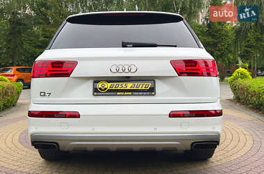 Внедорожник / Кроссовер Audi Q7 2019 в 