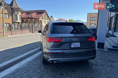 Внедорожник / Кроссовер Audi Q7 2016 в 
