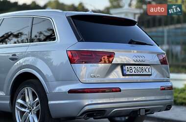 Внедорожник / Кроссовер Audi Q7 2018 в 