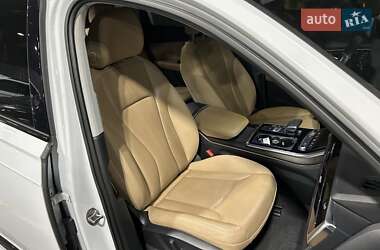 Внедорожник / Кроссовер Audi Q7 2020 в 