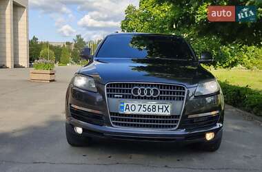Внедорожник / Кроссовер Audi Q7 2006 в Нетешине