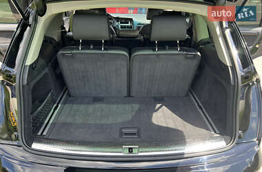 Внедорожник / Кроссовер Audi Q7 2015 в 