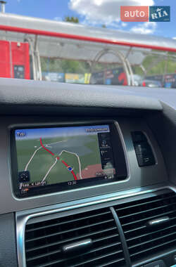 Внедорожник / Кроссовер Audi Q7 2015 в 