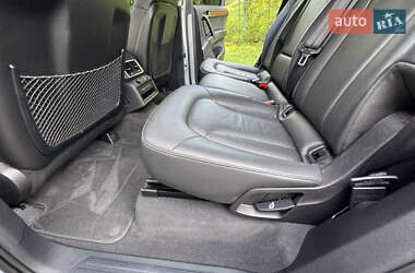Позашляховик / Кросовер Audi Q7 2013 в 