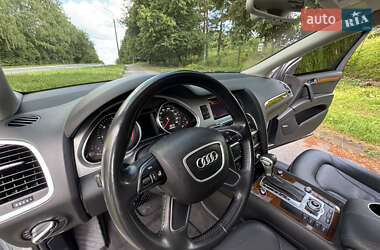 Позашляховик / Кросовер Audi Q7 2013 в 