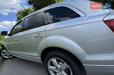 Позашляховик / Кросовер Audi Q7 2013 в 