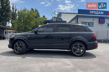 Внедорожник / Кроссовер Audi Q7 2014 в 
