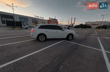Внедорожник / Кроссовер Audi Q7 2017 в 