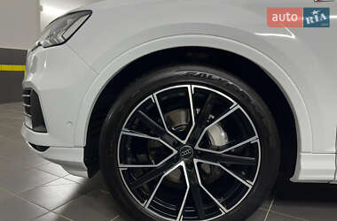 Внедорожник / Кроссовер Audi Q7 2020 в 