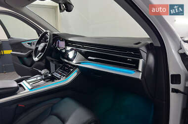 Внедорожник / Кроссовер Audi Q7 2020 в 