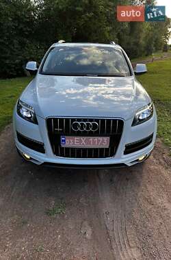 Позашляховик / Кросовер Audi Q7 2013 в Нововолинську