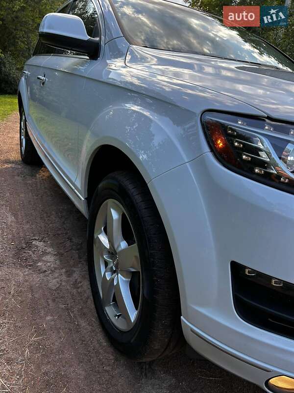 Внедорожник / Кроссовер Audi Q7 2013 в Нововолынске
