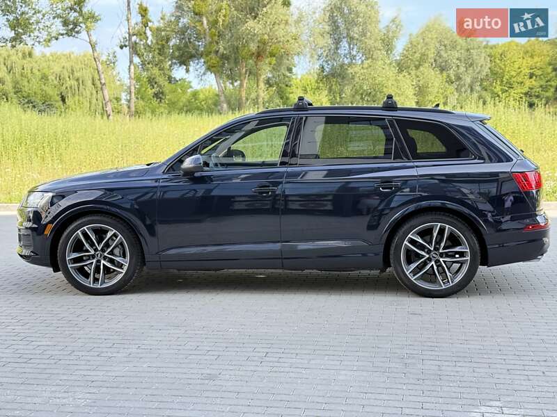Внедорожник / Кроссовер Audi Q7 2017 в Ровно