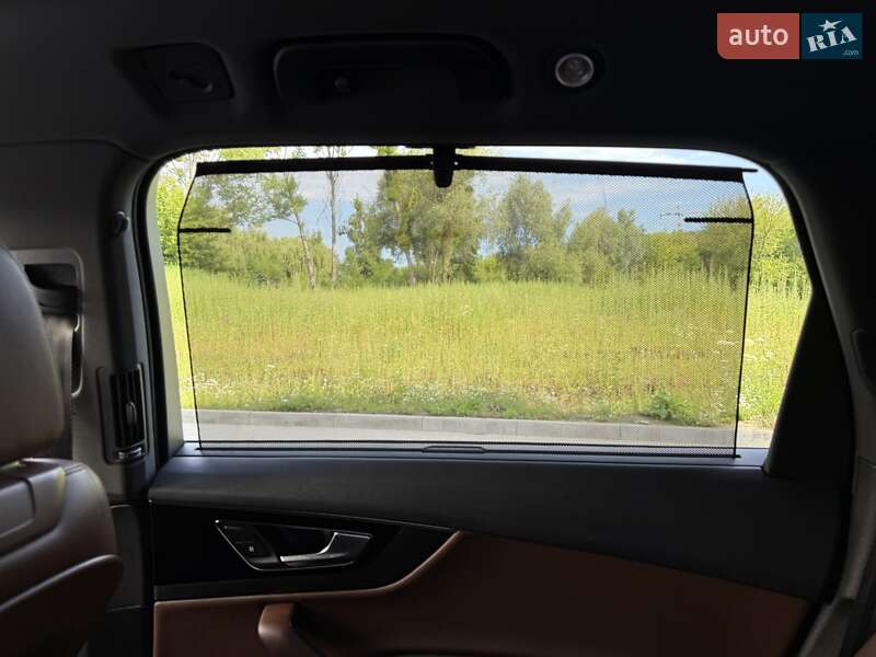 Внедорожник / Кроссовер Audi Q7 2017 в Ровно