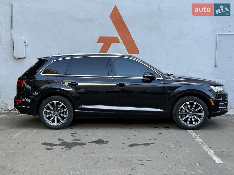Позашляховик / Кросовер Audi Q7 2017 в Одесі фото 5 Позашляховик / Кросовер Audi Q7 2017 в Одесі