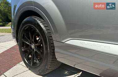 Внедорожник / Кроссовер Audi Q7 2017 в 