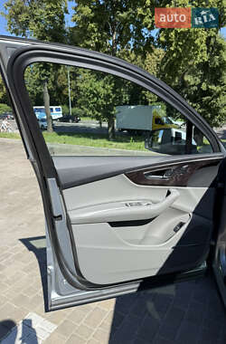 Внедорожник / Кроссовер Audi Q7 2023 в 