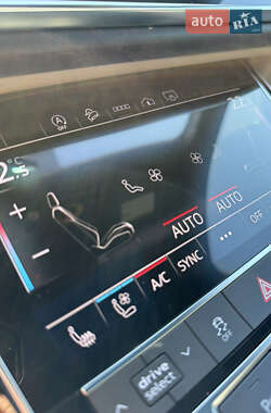 Внедорожник / Кроссовер Audi Q7 2023 в 