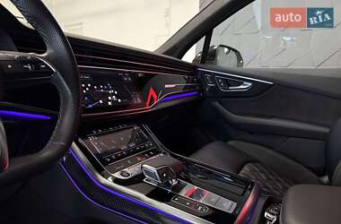 Позашляховик / Кросовер Audi Q7 2020 в 