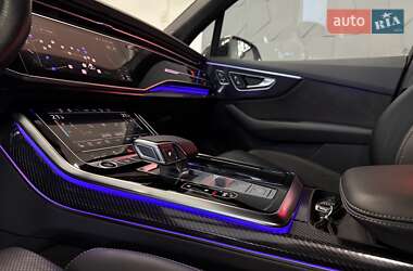 Позашляховик / Кросовер Audi Q7 2020 в 