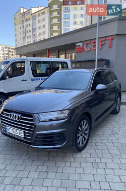 Позашляховик / Кросовер Audi Q7 2018 в Івано-Франківську