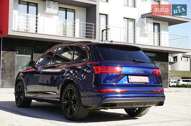 Внедорожник / Кроссовер Audi Q7 2019 в 