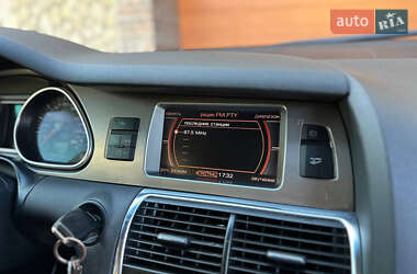 Внедорожник / Кроссовер Audi Q7 2006 в 