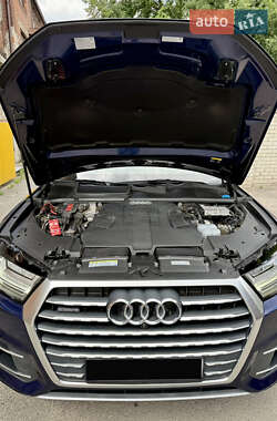 Внедорожник / Кроссовер Audi Q7 2019 в 