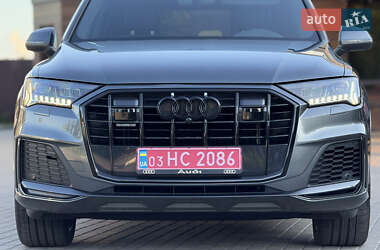 Внедорожник / Кроссовер Audi Q7 2021 в 