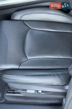 Внедорожник / Кроссовер Audi Q7 2021 в 