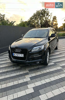 Позашляховик / Кросовер Audi Q7 2008 в 