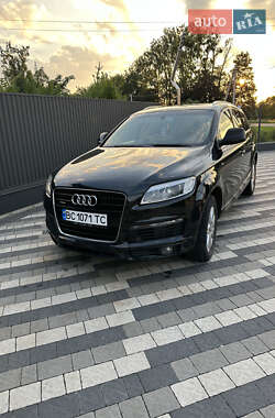 Позашляховик / Кросовер Audi Q7 2008 в 