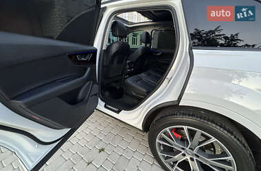 Внедорожник / Кроссовер Audi Q7 2018 в 