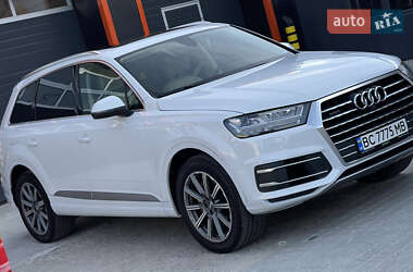 Внедорожник / Кроссовер Audi Q7 2016 в 