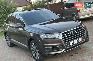 Внедорожник / Кроссовер Audi Q7 2017 в 
