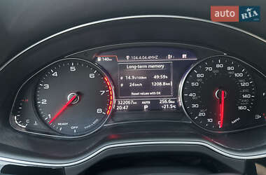 Внедорожник / Кроссовер Audi Q7 2017 в 