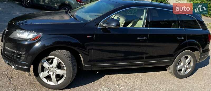 Внедорожник / Кроссовер Audi Q7 2014 в Киеве