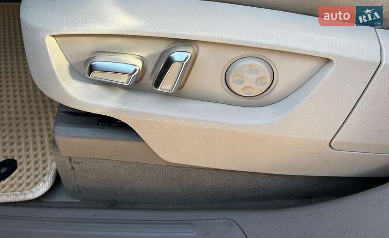 Внедорожник / Кроссовер Audi Q7 2014 в Киеве