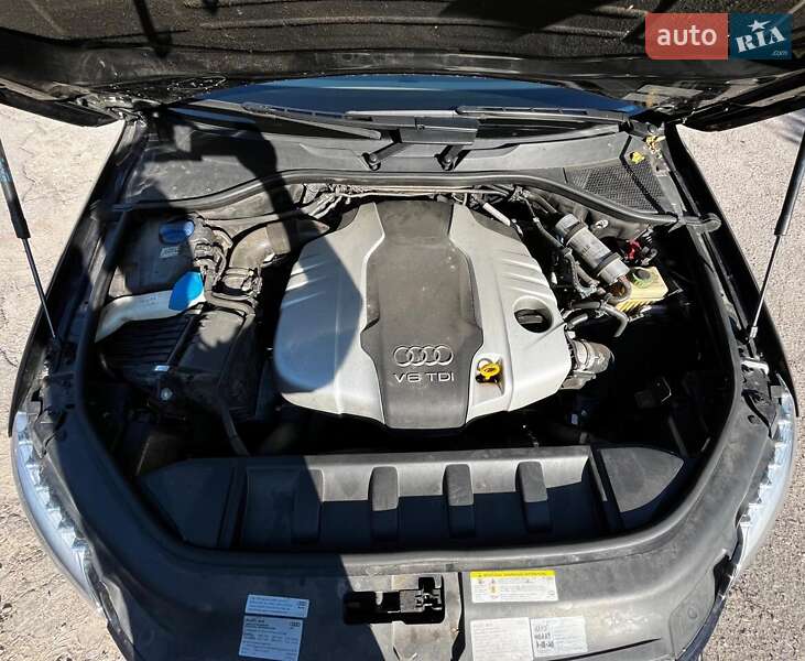 Внедорожник / Кроссовер Audi Q7 2014 в Киеве
